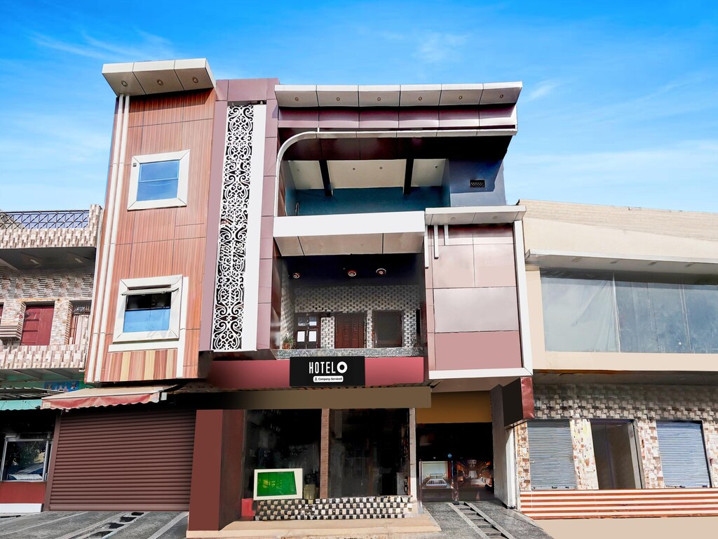 Deluxe Super Hotel O Mahadev