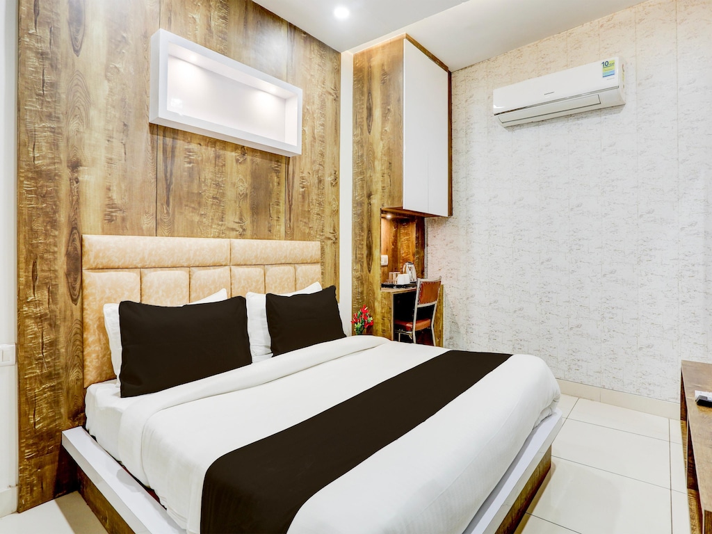 Premium-Aufenthalte im Model Town by Hotel Tathast