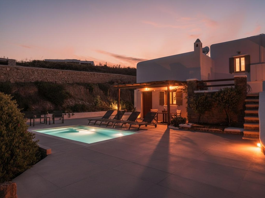 Villa in Ano Mera met privézwembad