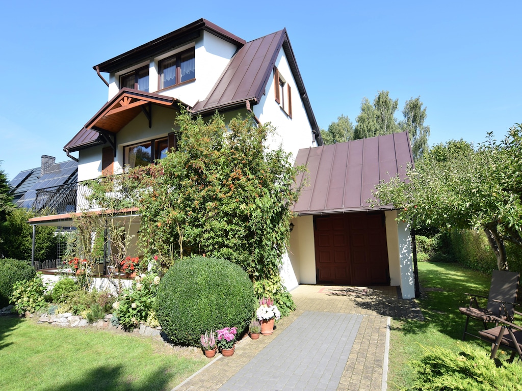 Comfortabel vakantiehuis met een eigen tuin.