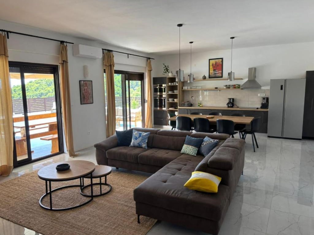 Villa Coral - Four bedroom villa with pool