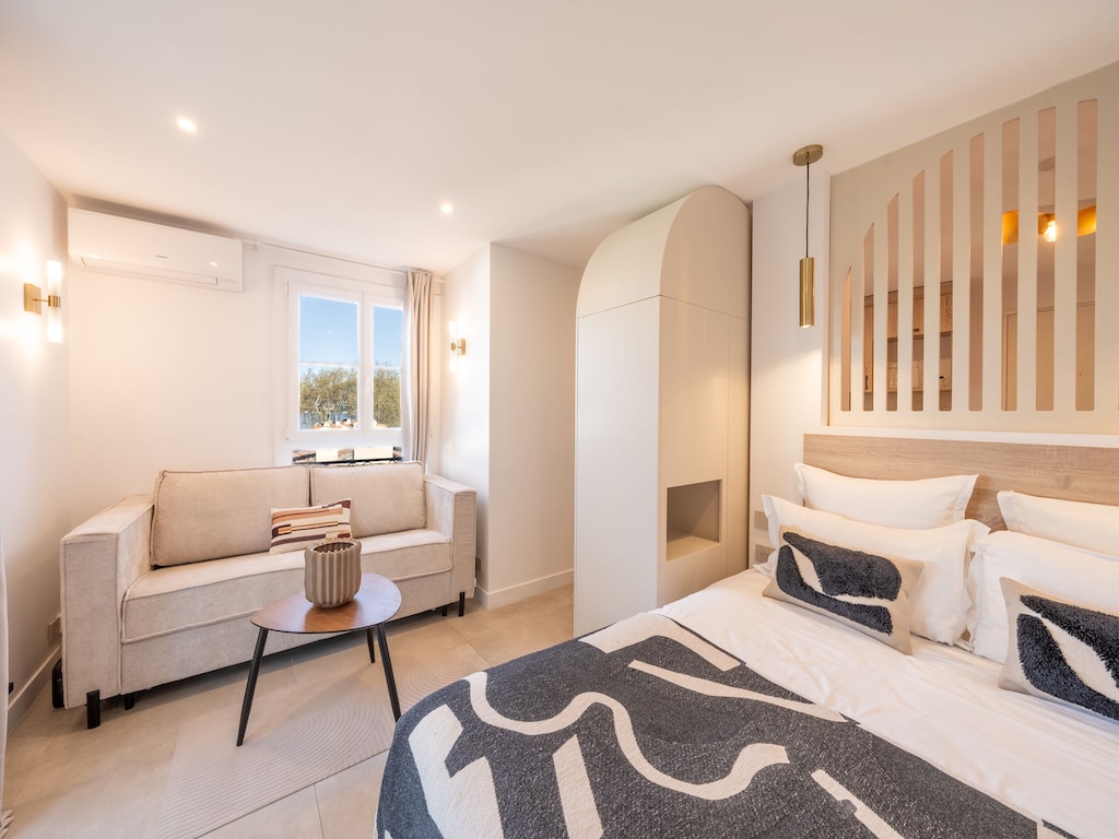 Charmante studio met 4 kamers - Zeezicht