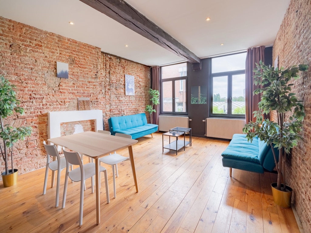 Appartement aan de rivier voor 9 gasten
