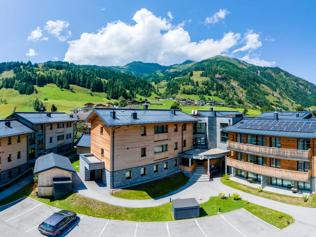 Familien-Penthouse mit Balkon