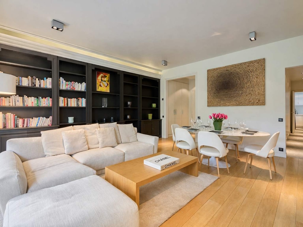 Prachtig appartement met 2 slaapkamers aan Terrace in Neuilly-sur-Seine