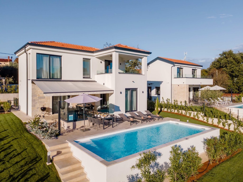 Rustieke villa op een heuvel in Istrië
