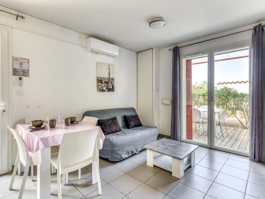 Entfliehen Sie dem Alltag mit Pool, Fitnessraum und Balkon