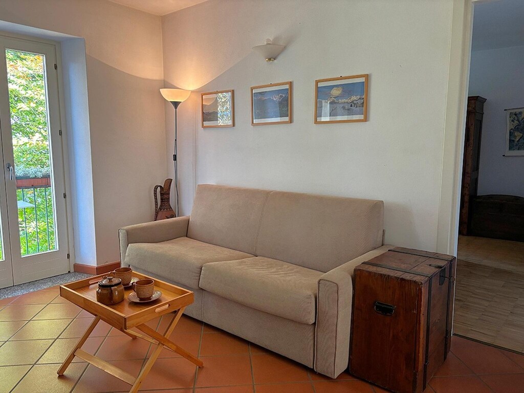 Ferienwohnung mit Seeblick in Luino für 4 Personen