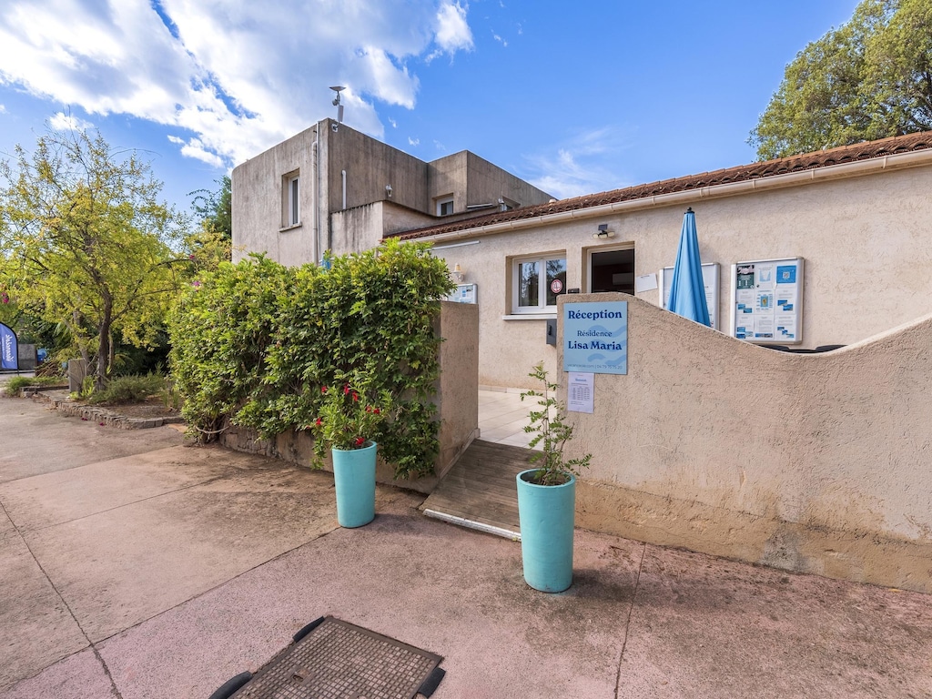 Küstenvilla mit 2 Schlafzimmern in Solenzara