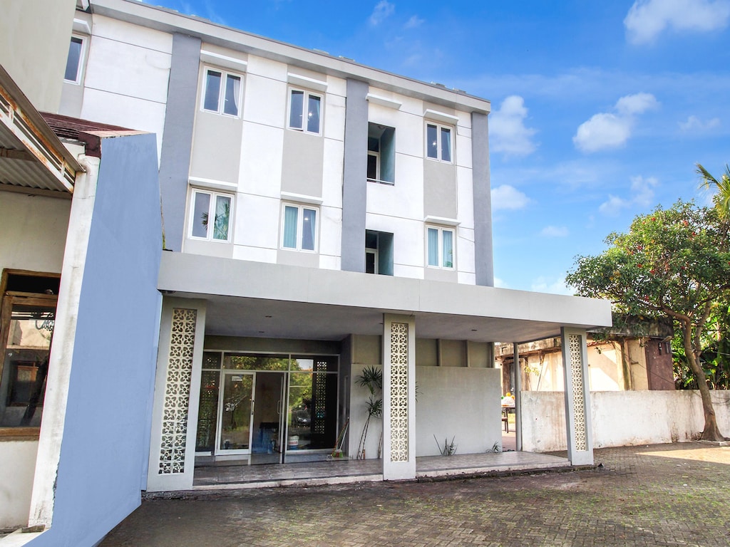 Luxury Deluxe DBL Retreat W/ Free WiFi and Parking