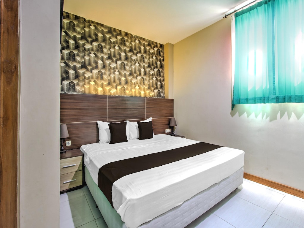 Stylish DBL Suite Escape W/ Free WiFi and Parking