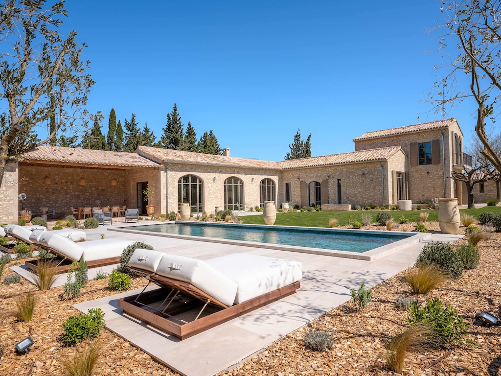 Villa in de buurt van Saint-Rémy-de-Provence.