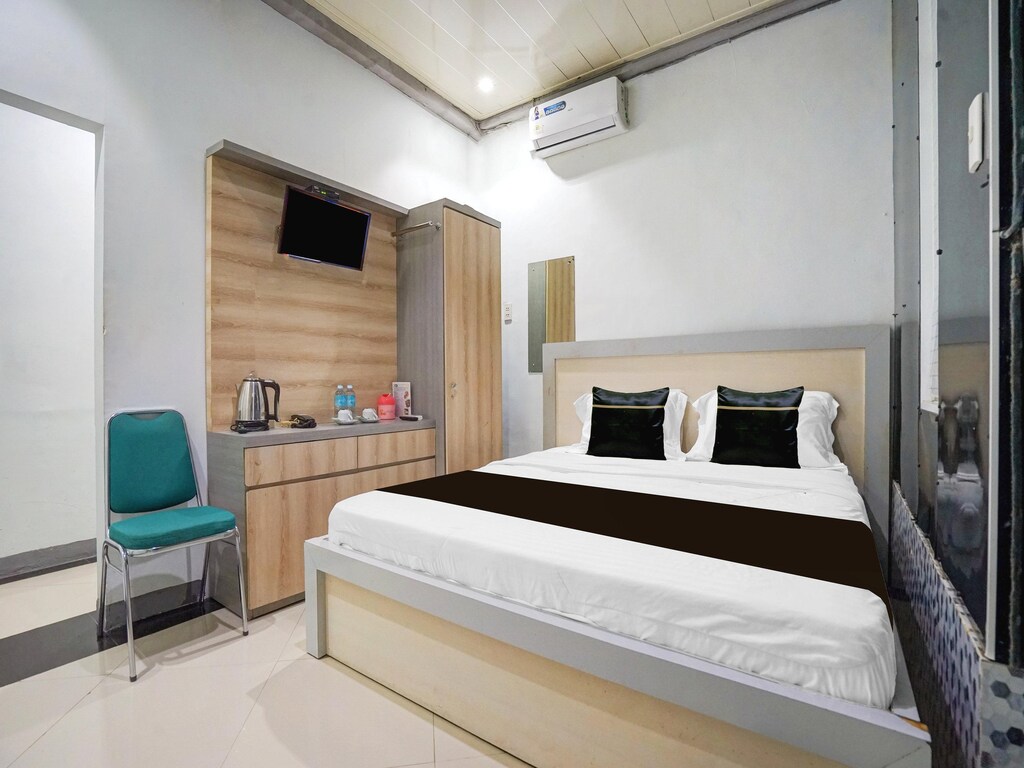 Luxury Deluxe DBL Retreat W/ Free WiFi and Parking