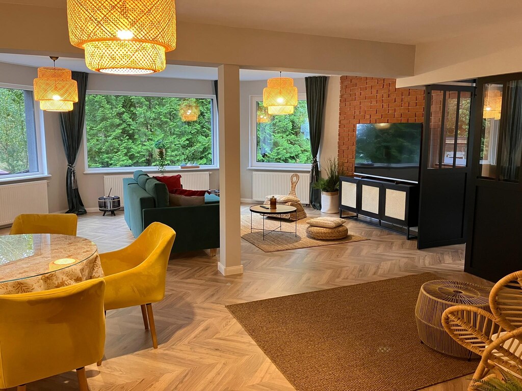 Comfortabel jacuzzi-appartement voor 8 in Stezyca