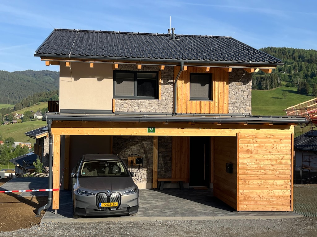 Ferienhaus direkt an der Skipiste mit Sauna