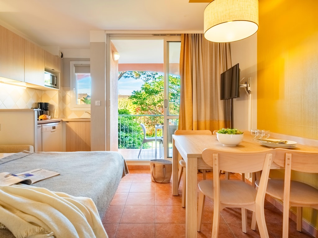 Flussufer-Auszeit in der Nähe von Cannes