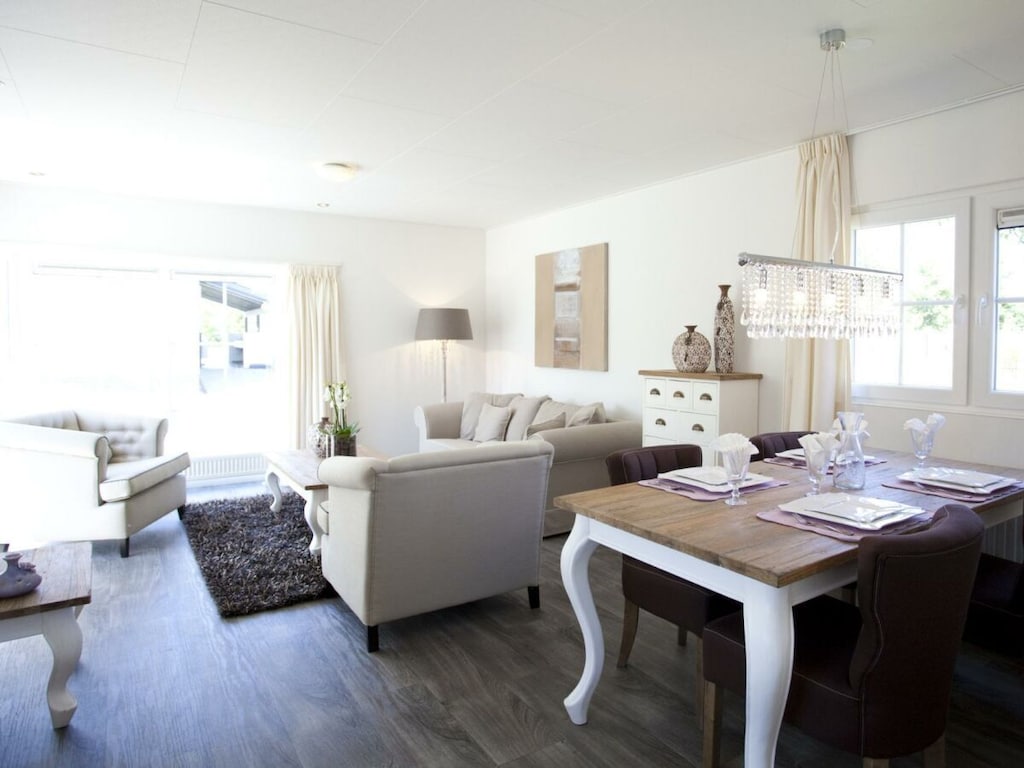Ferienhaus in Velsen-zuid mit Terrasse