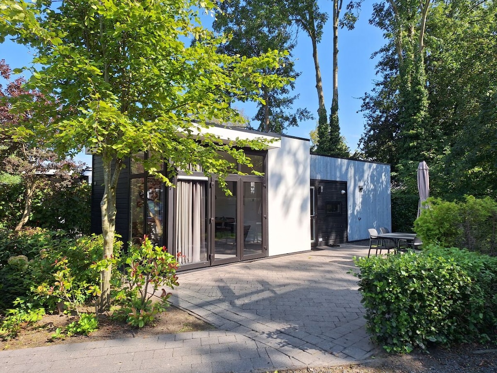 Ferienhaus in Halfweg mit Terrasse