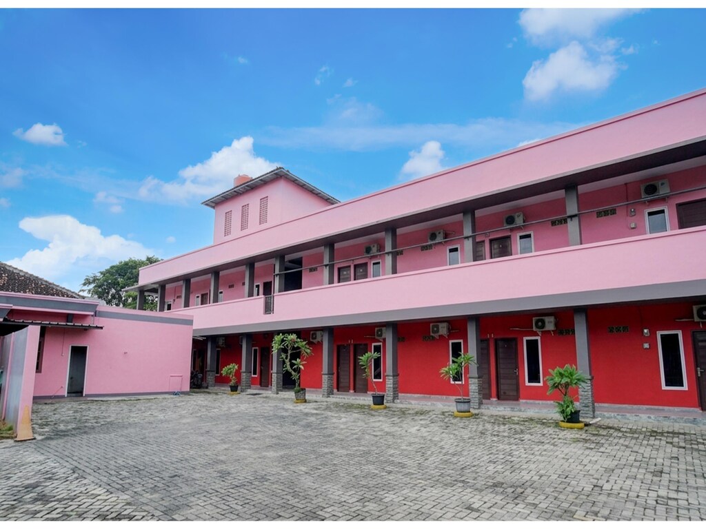 Yasmine Syariah Deluxe Retreat