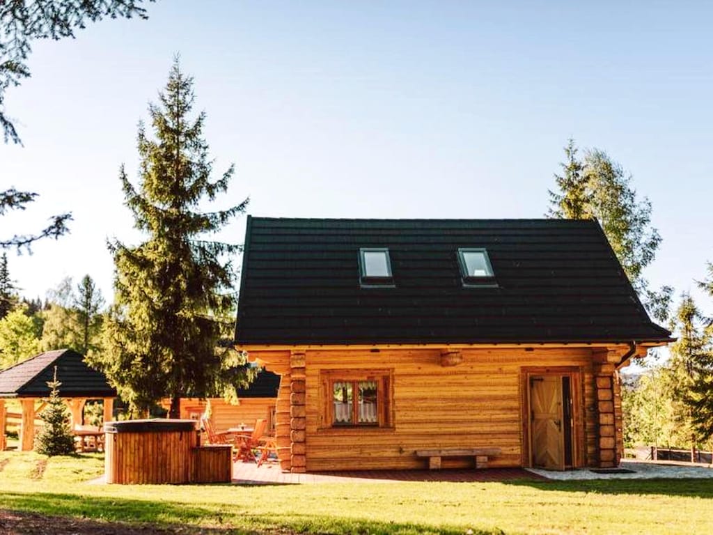 Vakantiehuis met eigen bubbelbad in Stecówka