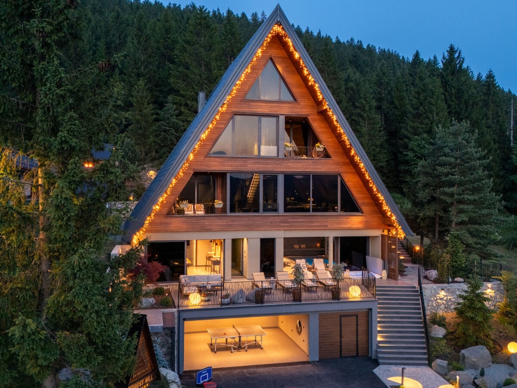 Gezellig chalet op bosheuvel