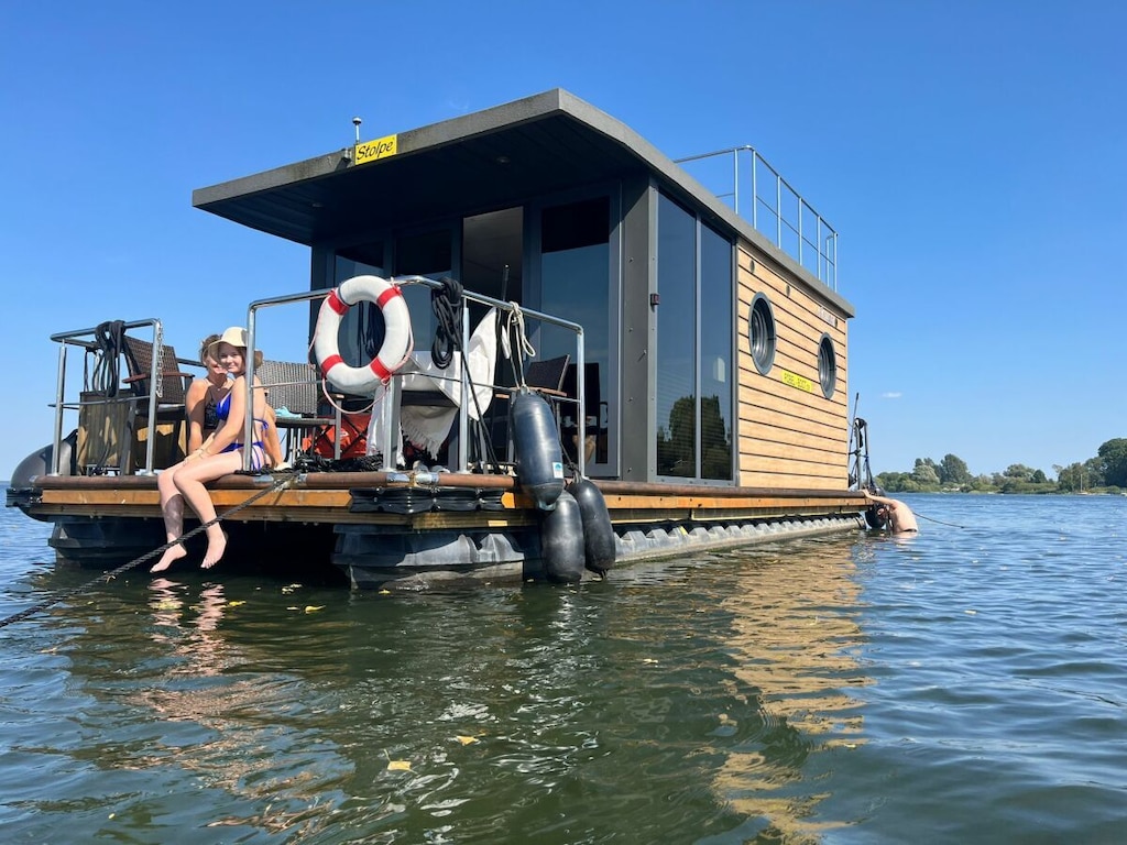 Woonboot Stolpe
