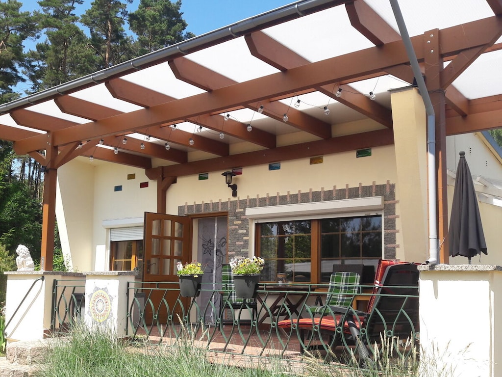 Ferienhaus in Jabel mit Schwimmbecken