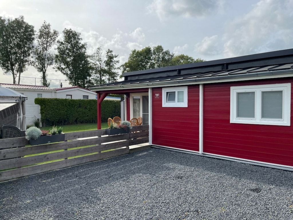 Ferienhaus in Menaldum mit Schwimmbecken