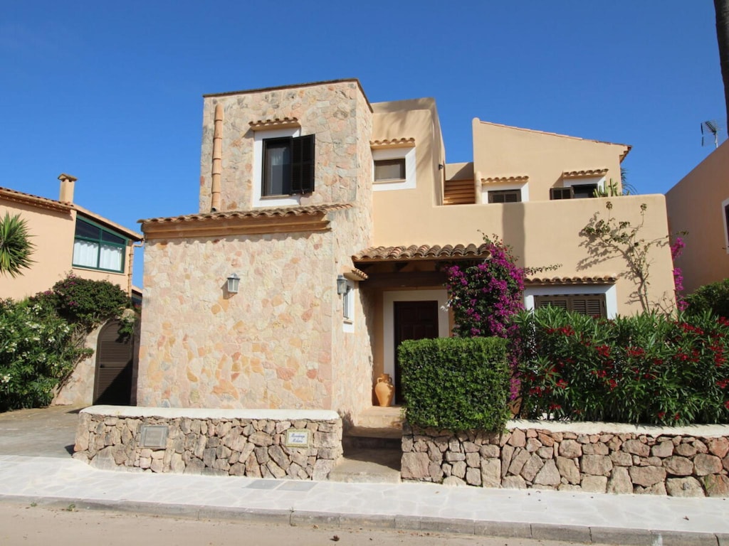 Casa Mondrago Melani