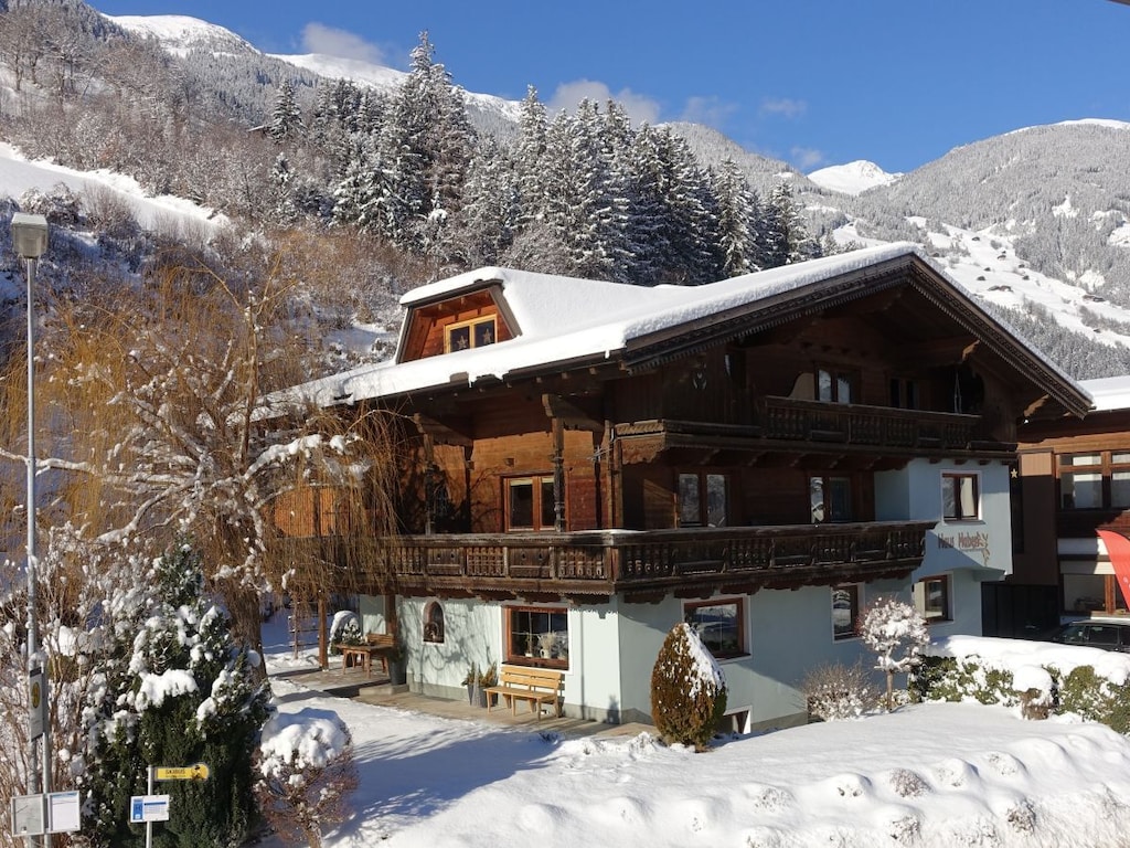 Wohnung in Hippach mit Schwimmbecken