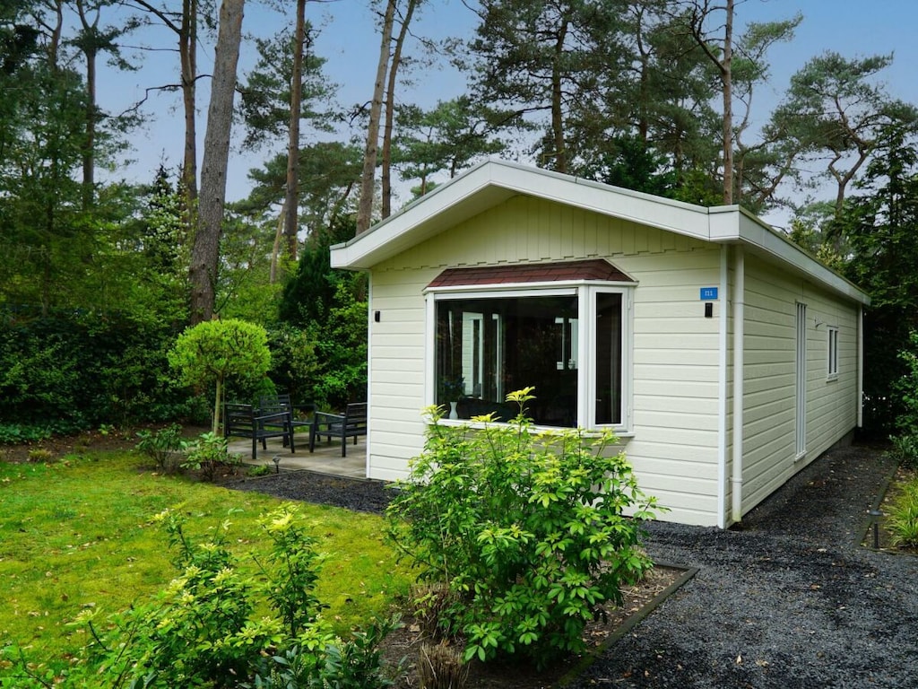 Freistehendes Chalet in Beekbergen für bis zu 6 Personen, mit Terrasse, Garten und kostenlosem WLAN.
