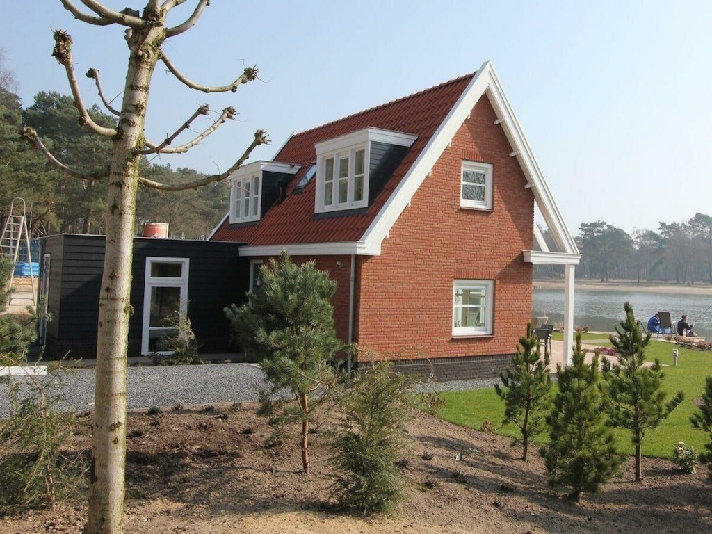 Villa in Otterlo mit Terrasse und Wifi