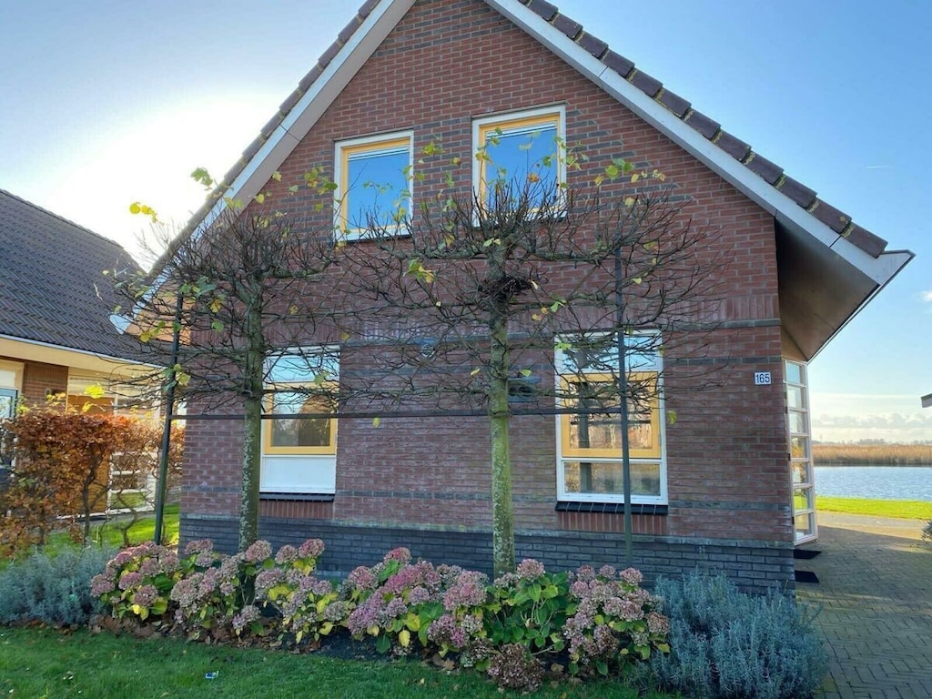 Ferienhaus in Medemblik mit Terrasse