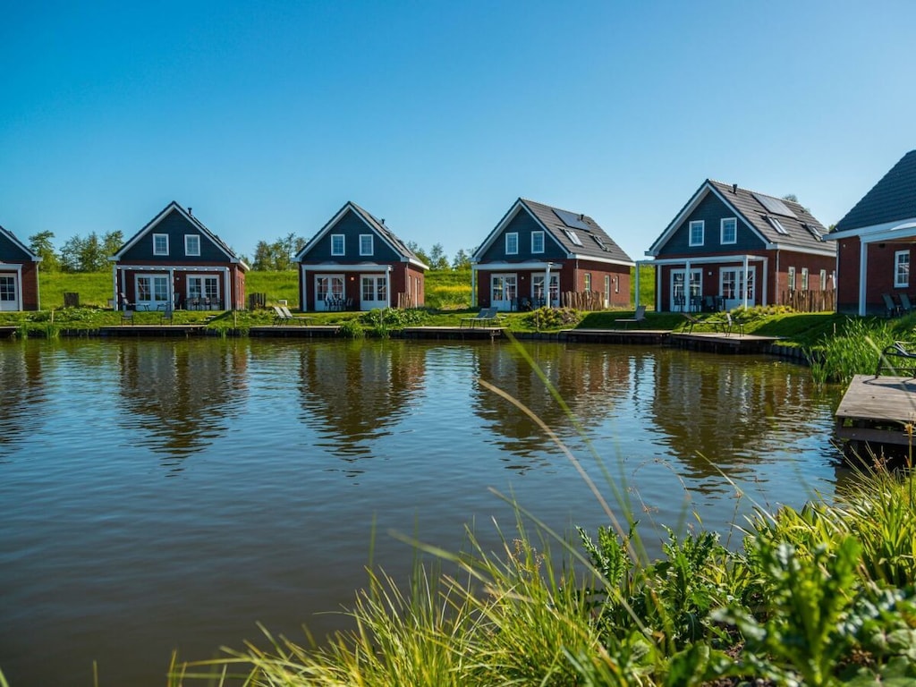 Villa in Medemblik mit Terrasse und Wifi