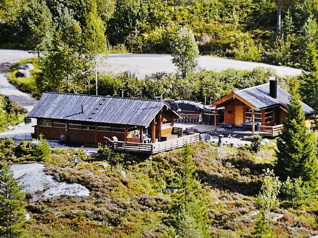 Natuurhut met gastenverblijf
