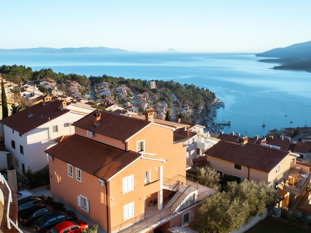 Appartement in Rabac met zwembad
