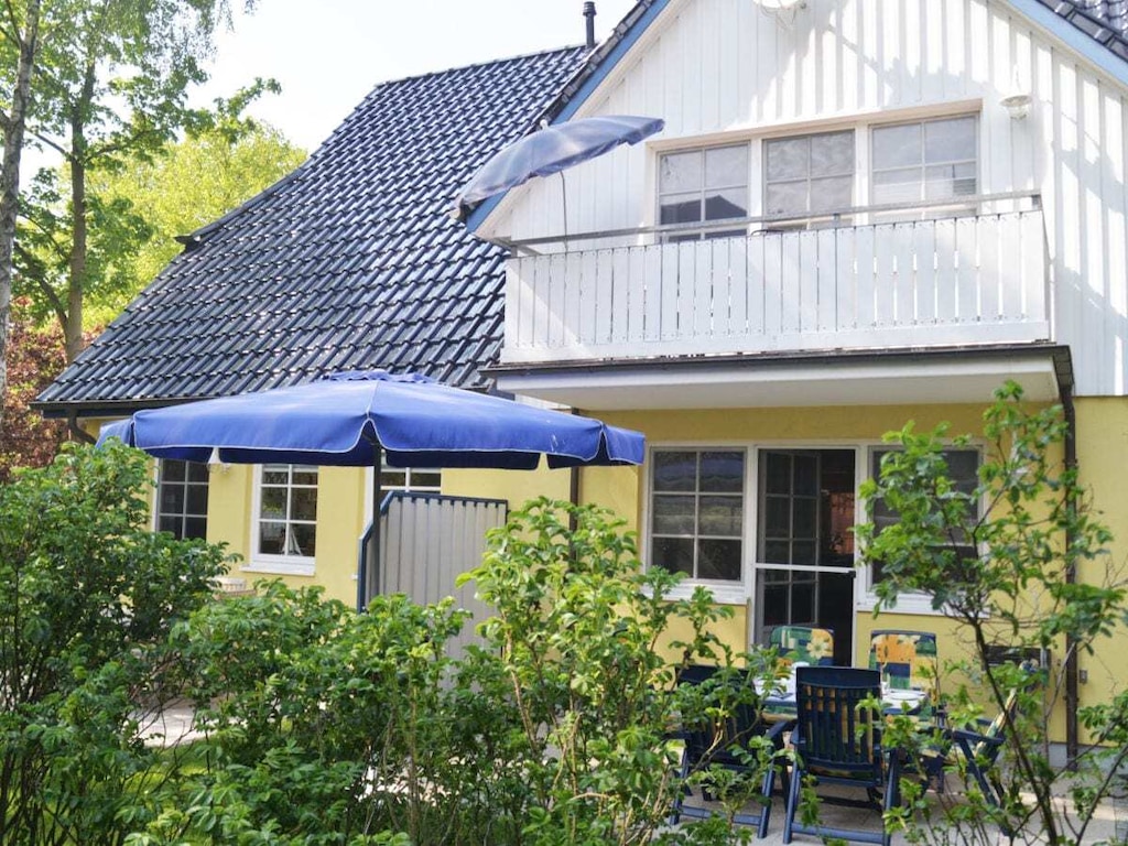 Vakantiehuis in Prerow met zwembad