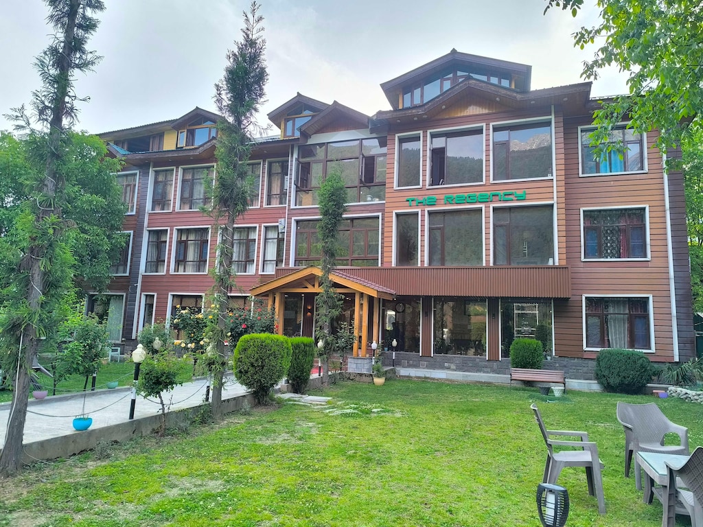 Palette Hotel Regency Valley View Pahalgam