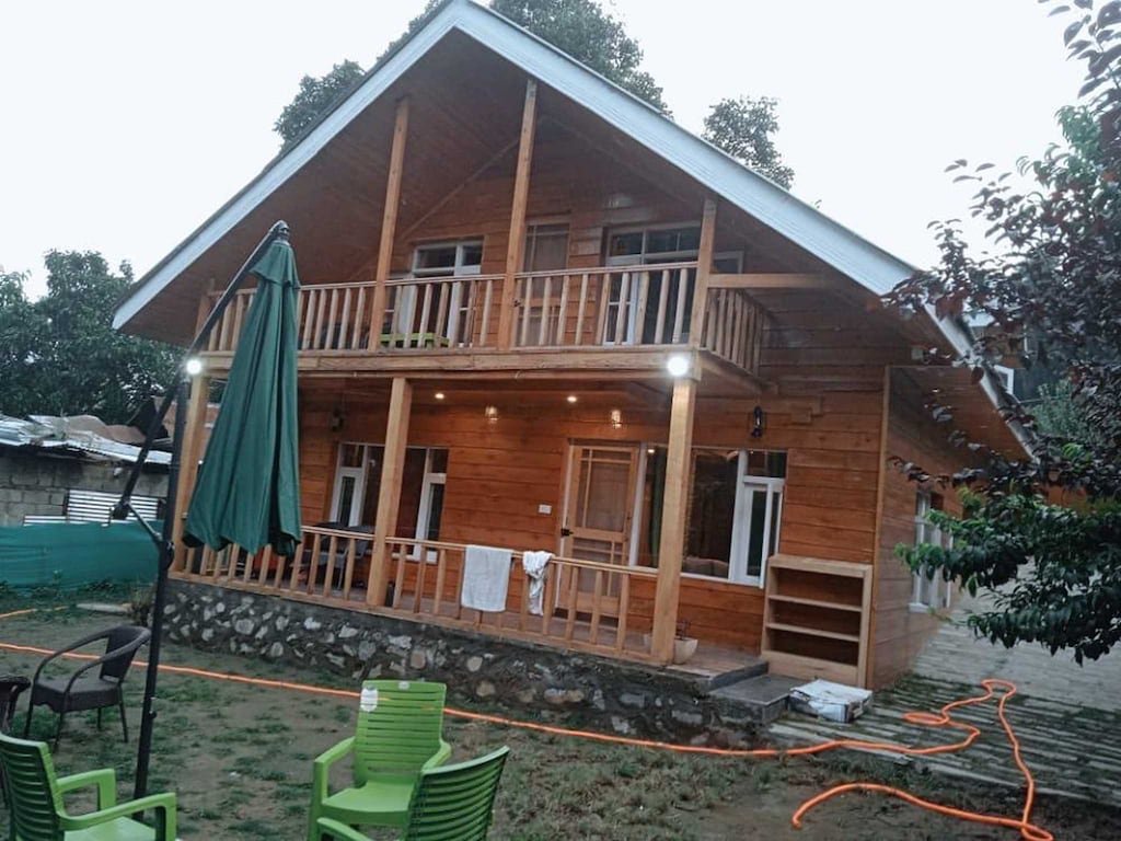 DanCenter Riverside Lexus Regency Pahalgam