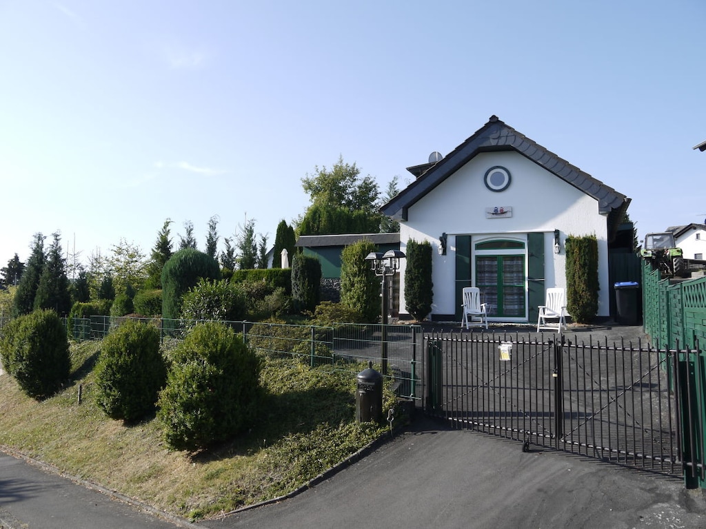 Vakantiehuis in Daun met zwembad