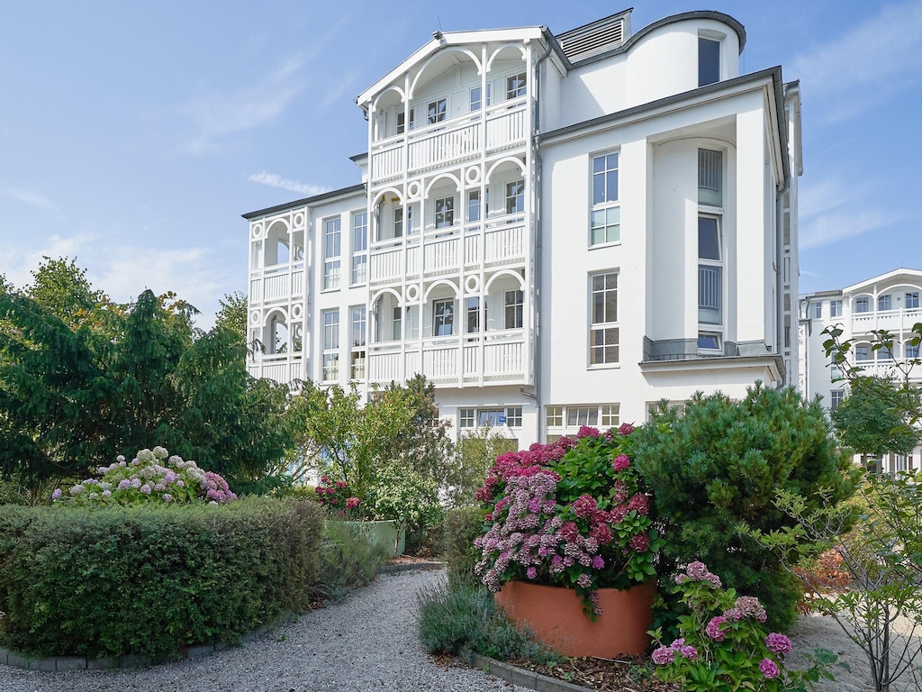 Stijlvol vakantieappartement met balkon en wifi in Seepark Sellin