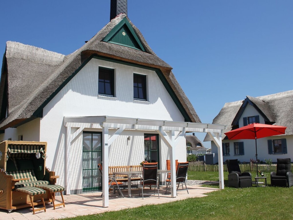 Vakantiehuis in Zierow met zwembad
