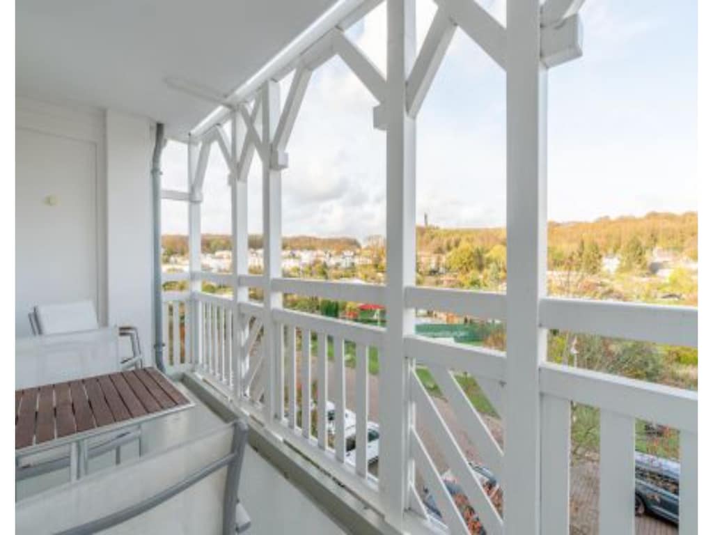 Vakantieappartement in Sellin met hond en balkon