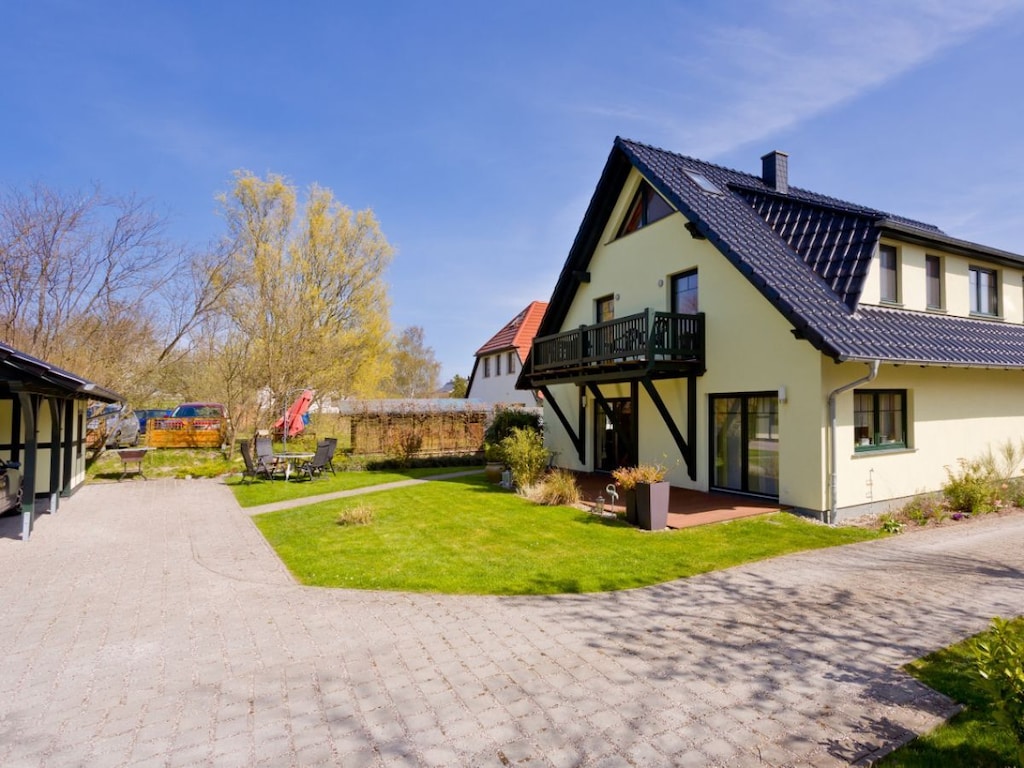 Haus am Wasser FEWO Schafberg