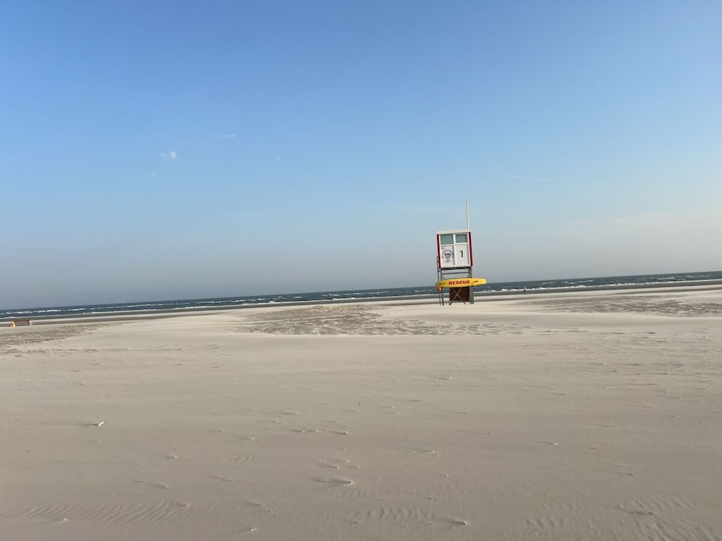 Vakantieappartement in Juist met zwembad