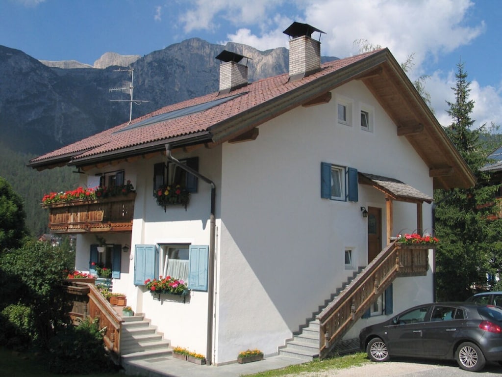 Vakantieappartement in Badia met zwembad