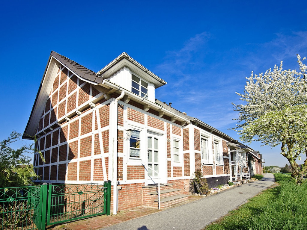 Vakantieappartement in Jork met zwembad