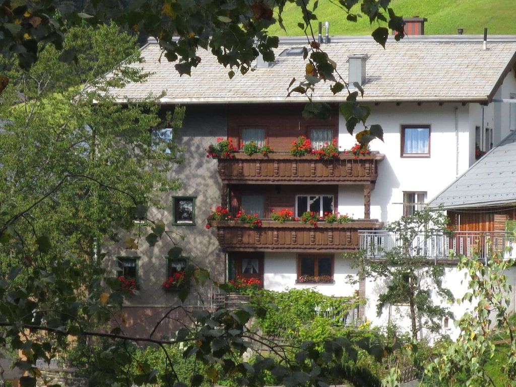 Holiday apartment in Kappl with swimming pool