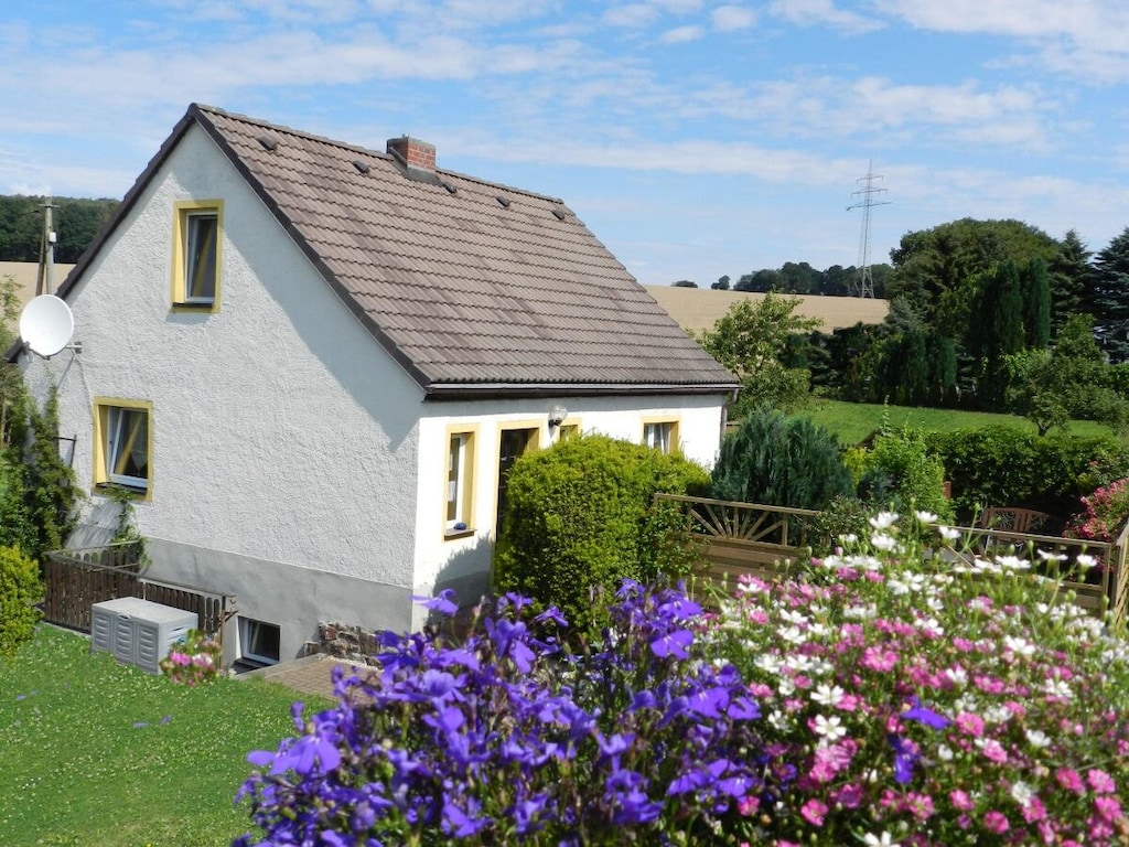Vakantiehuis in Oederan met zwembad