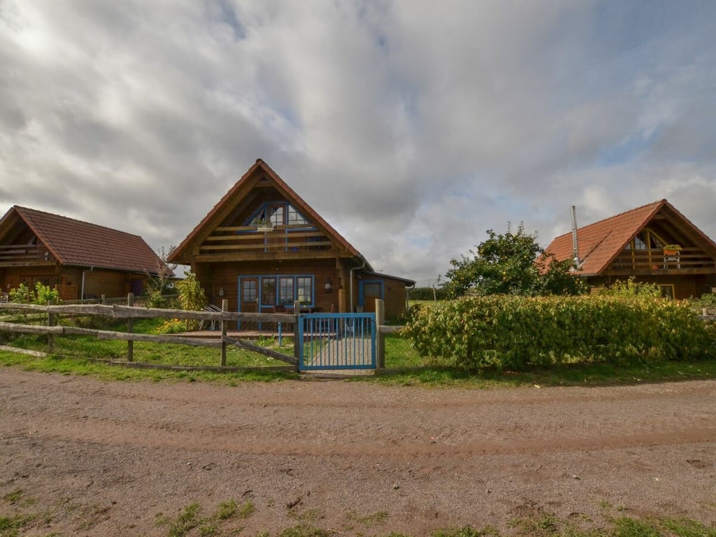 Vakantiehuis in Roes met zwembad
